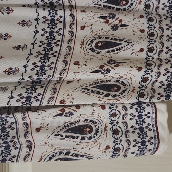 Sleeveless tie front dress - Picture 3 of 3